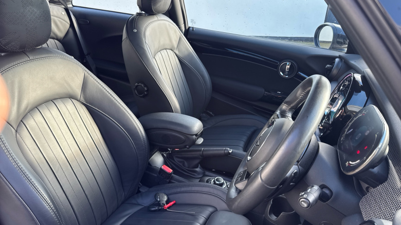 MINI Cooper 2.0 S Exclusive 3dr Auto Petrol Hatchback